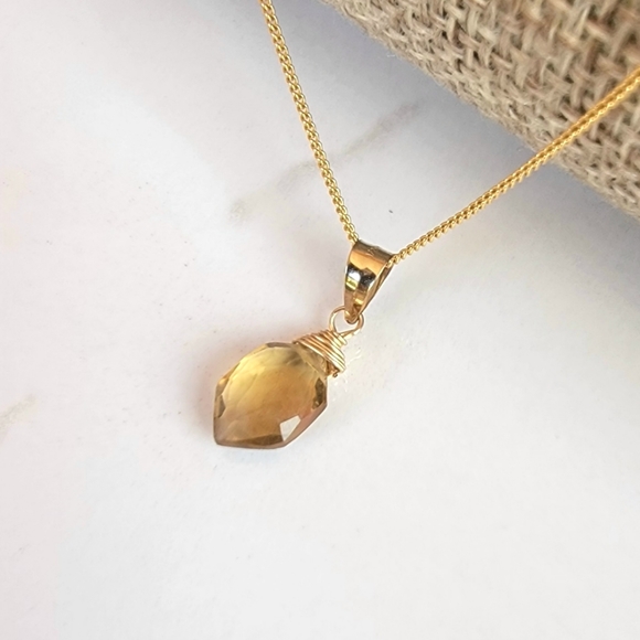 BEER QUARTZ Necklace Minimalist Crystal Gemstone BROWN - Picture 1 of 4